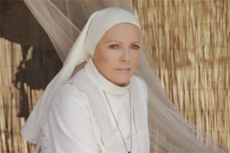 Virna Lisi in Madre aiutami